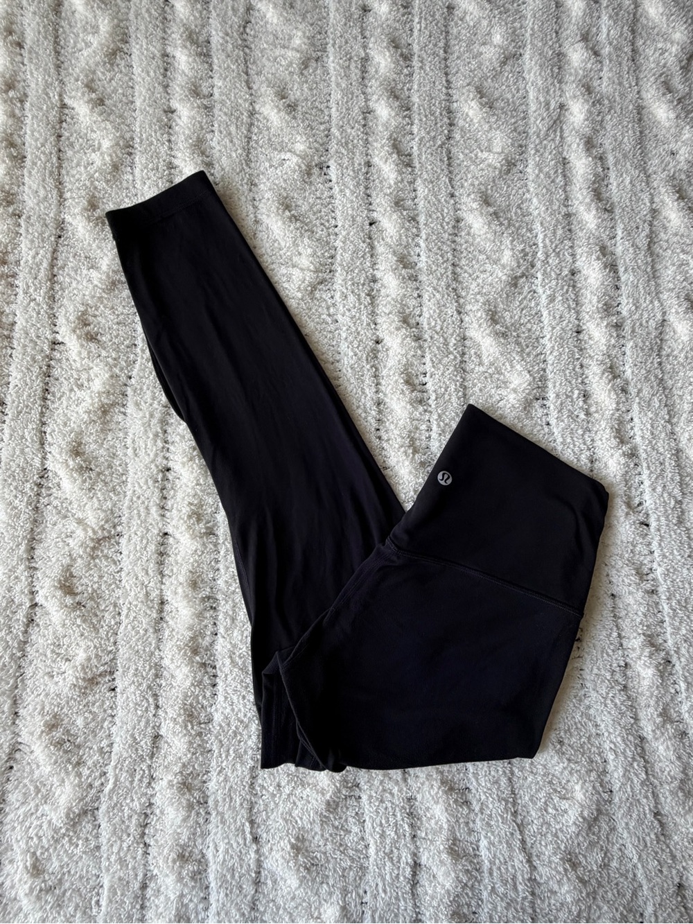 Lululemon align high rise leggings 25” size 2 black